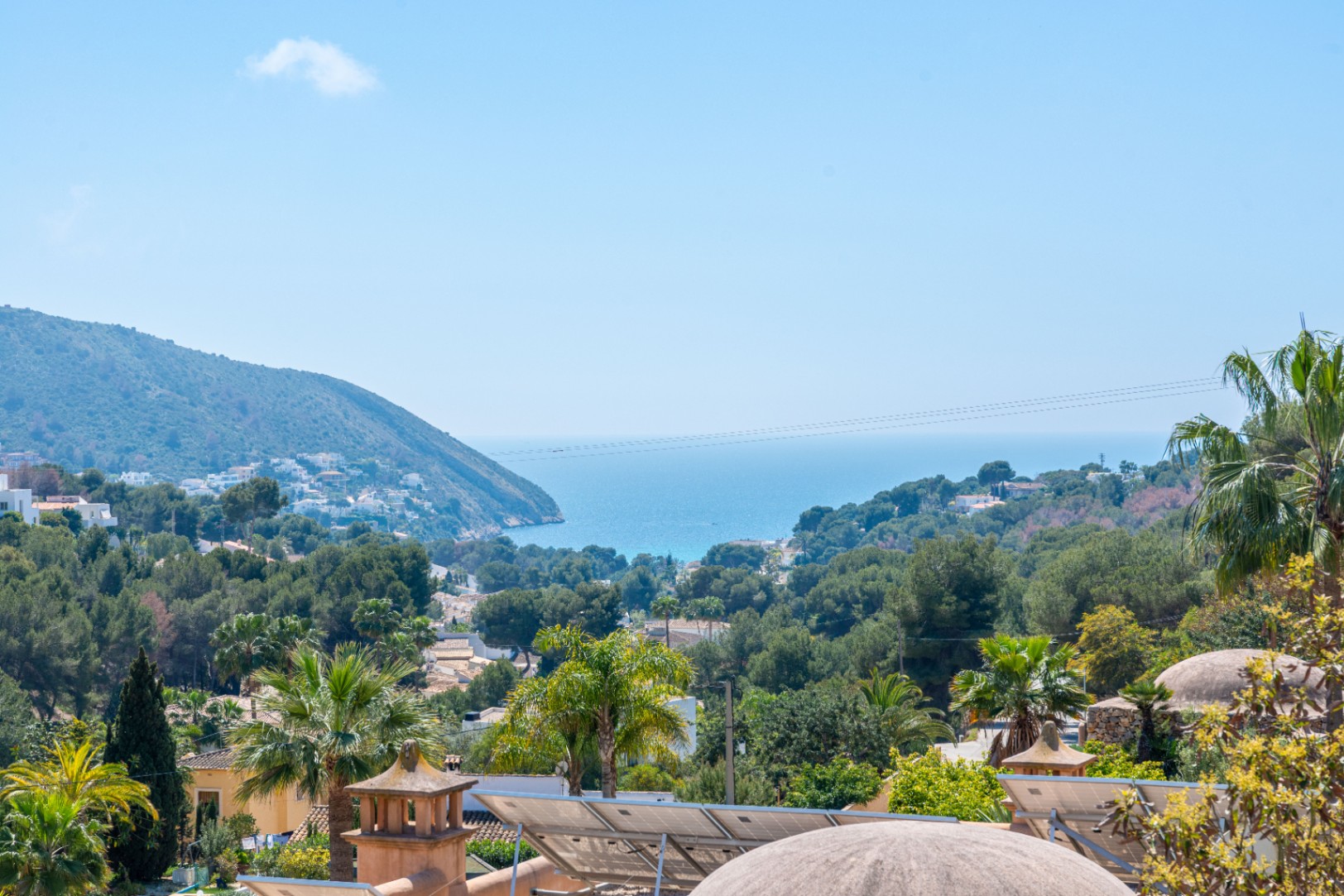 4134N - Villa im Ibiza Stil mit Meerblick zu kaufen in Moraira